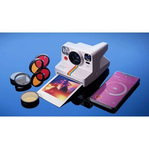 Новая камера моментальной печати Polaroid Now+