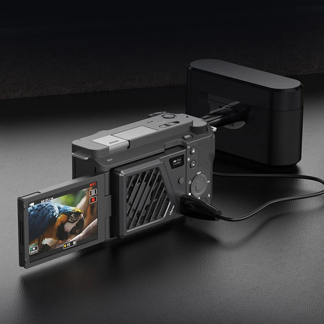 Ulanzi представил полезный аксессуар для камеры — кулер с OLED-дисплеем