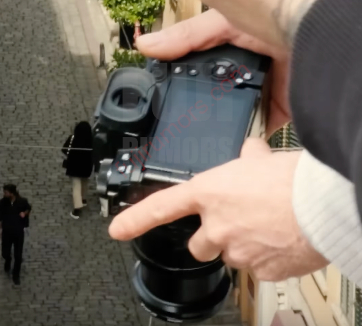 Появились изображения камеры Fujifilm X-H2S