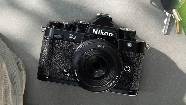 Представлена Nikon Z f, полнокадровая беззеркальная камера в ретростиле