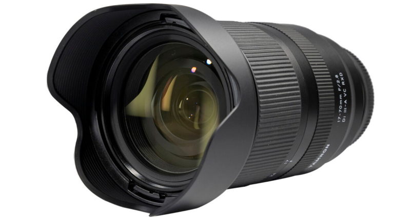 Объектив Tamron 17-70mm F/2.8 Di III-A VC RXD для камер Fujifilm X