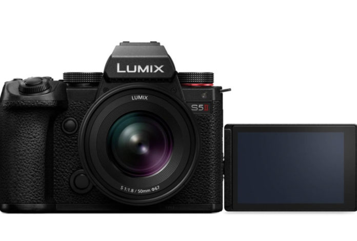 Камеры Panasonic Lumix S5 II и S5 IIХ получили обновления прошивки