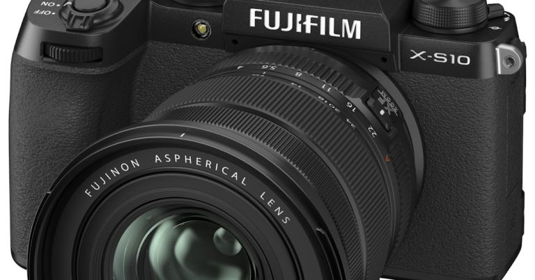 Новая камера Fujifilm X-S10