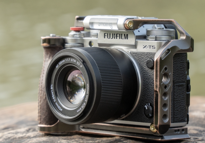 Сверхсветосильный объектив Viltrox AF 56mm F/1.7 представлен для Fuji и Nikon