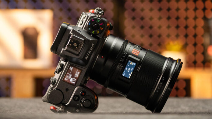 Viltrox 16mm F/1.8 Z вышел для Nikon Z. Автофокус, OLED-дисплей, 9